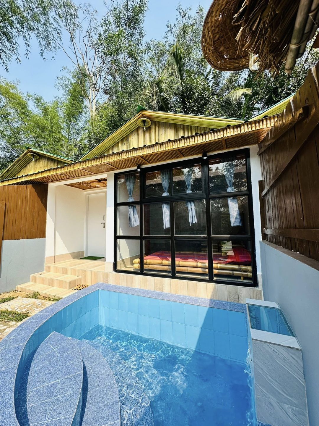 private pool