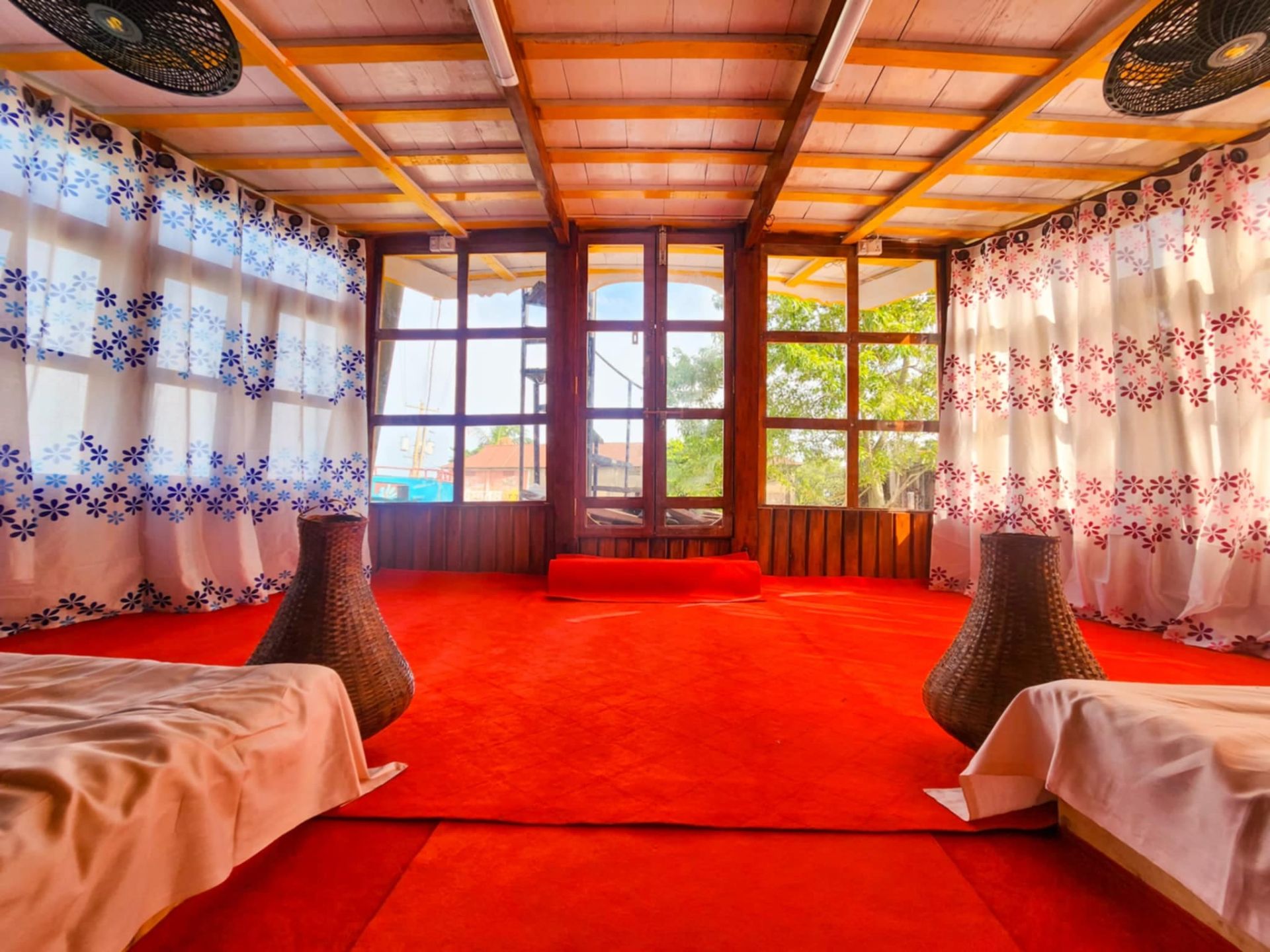 hamsafar houseboat