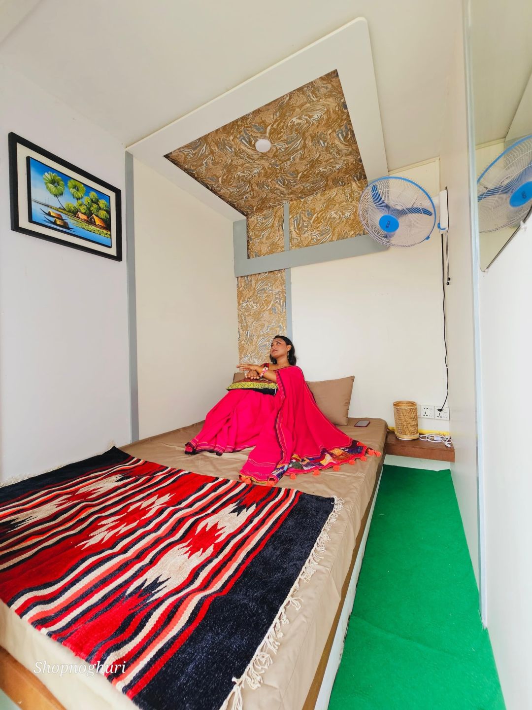 falcon houseboat