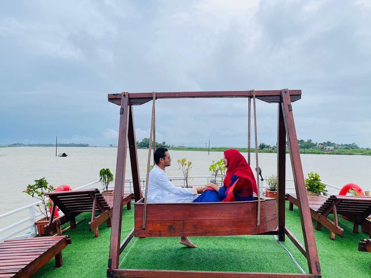 boitha houseboat