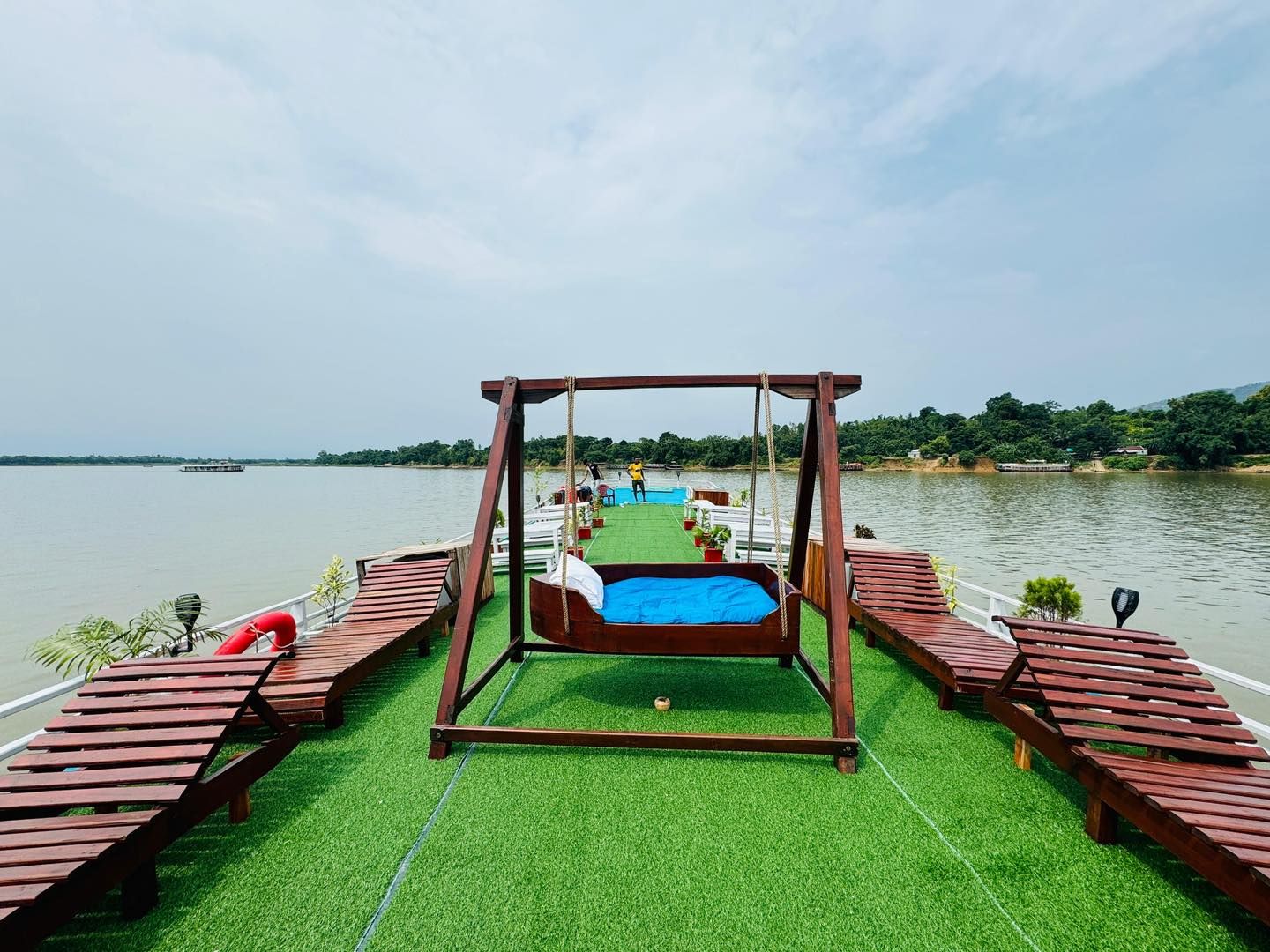 boitha houseboat
