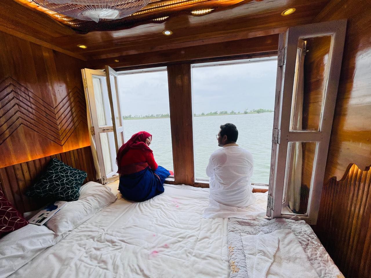 boitha houseboat