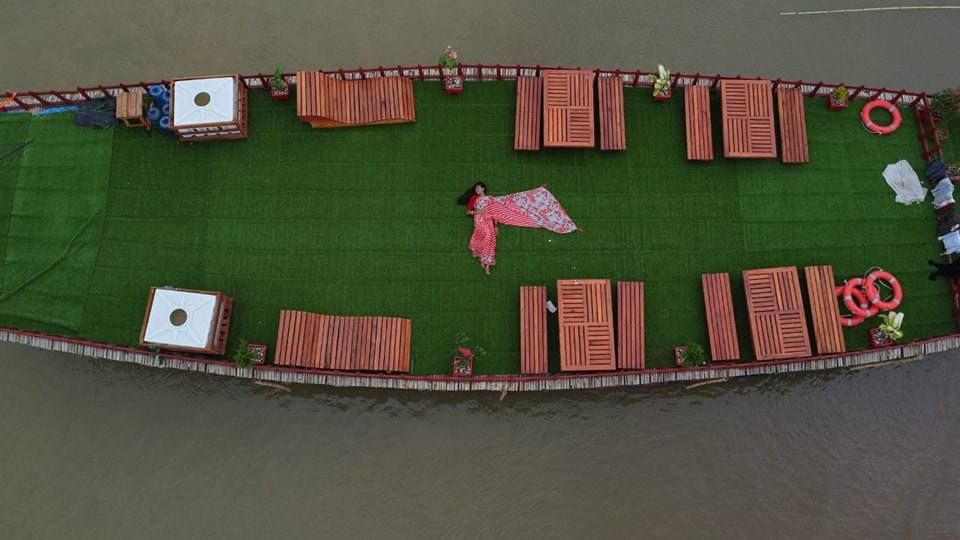 sindabad tori houseboat