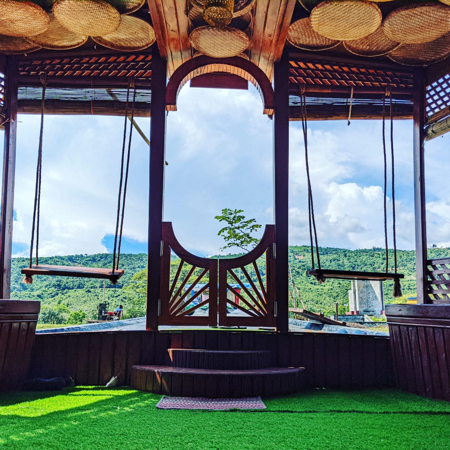 sindabad tori houseboat