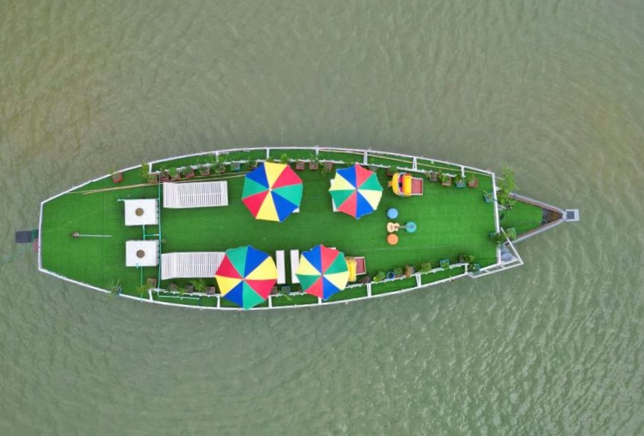 jolrong houseboat