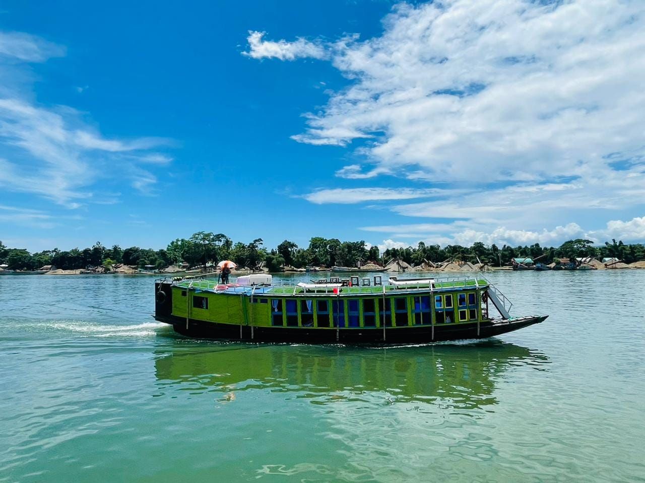 the ark houseboat