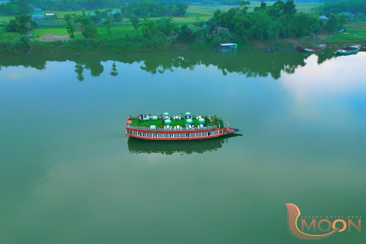 moon of tangua houseboat
