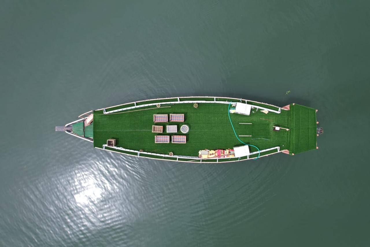 jolforing houseboat