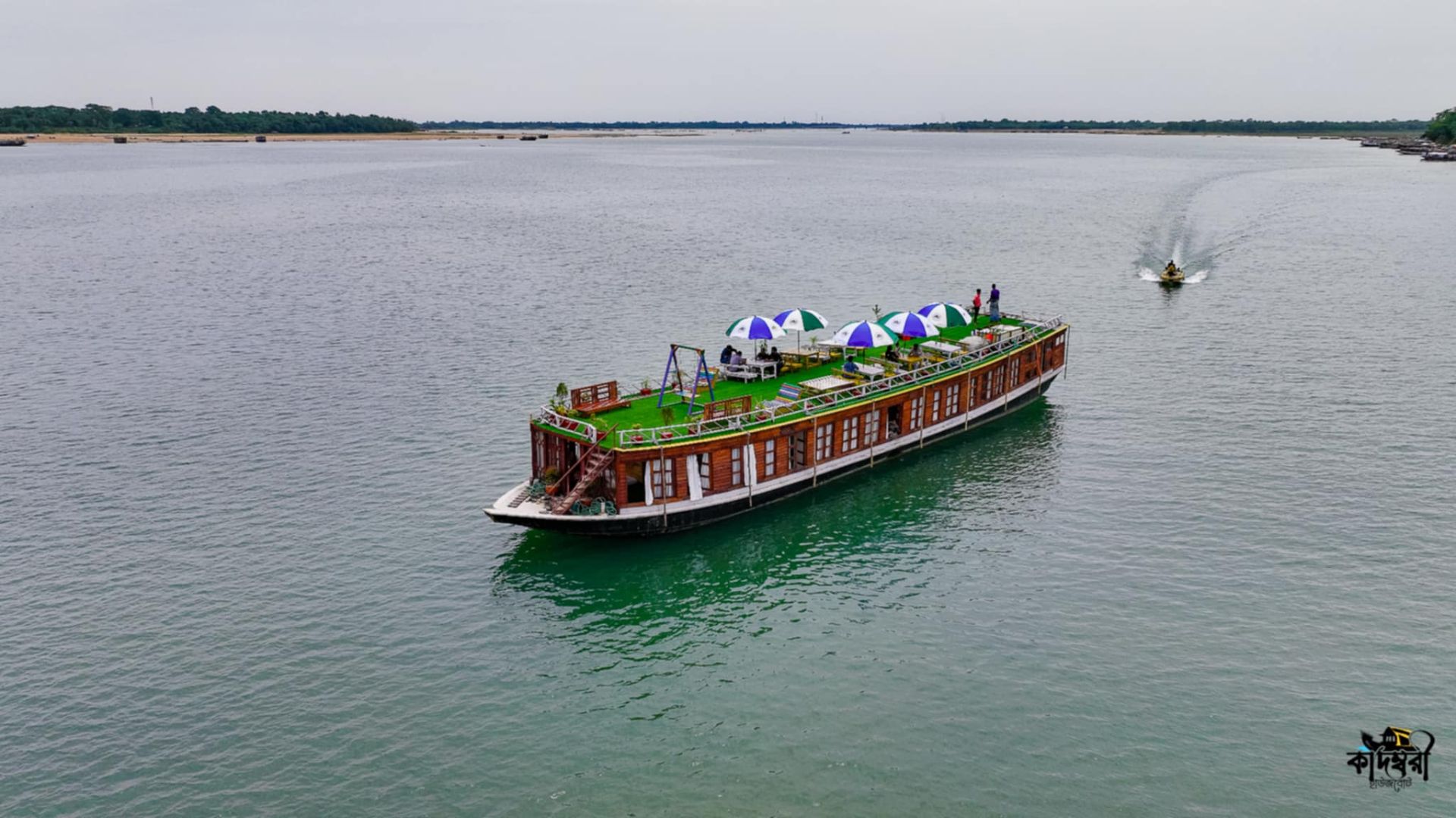 kadombori houseboat
