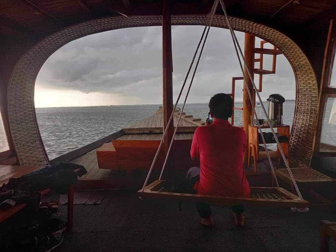 borsha houseboat