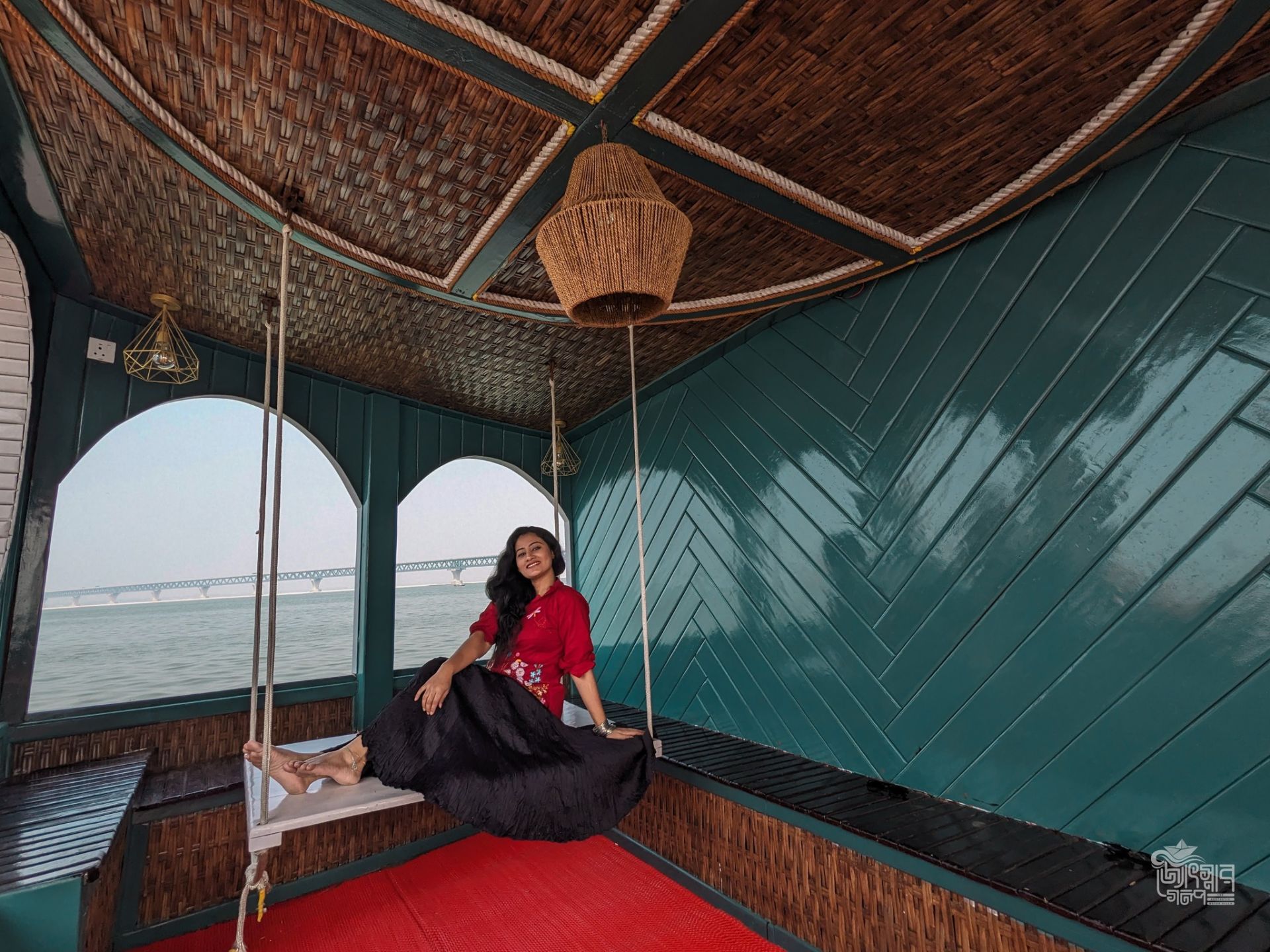 jotsnar golpo houseboat