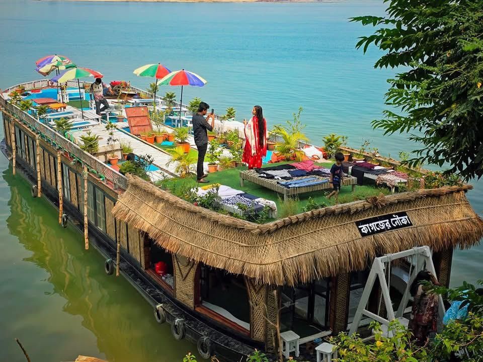 kagojer nouka houseboat
