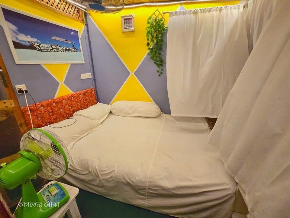 kagojer nouka houseboat