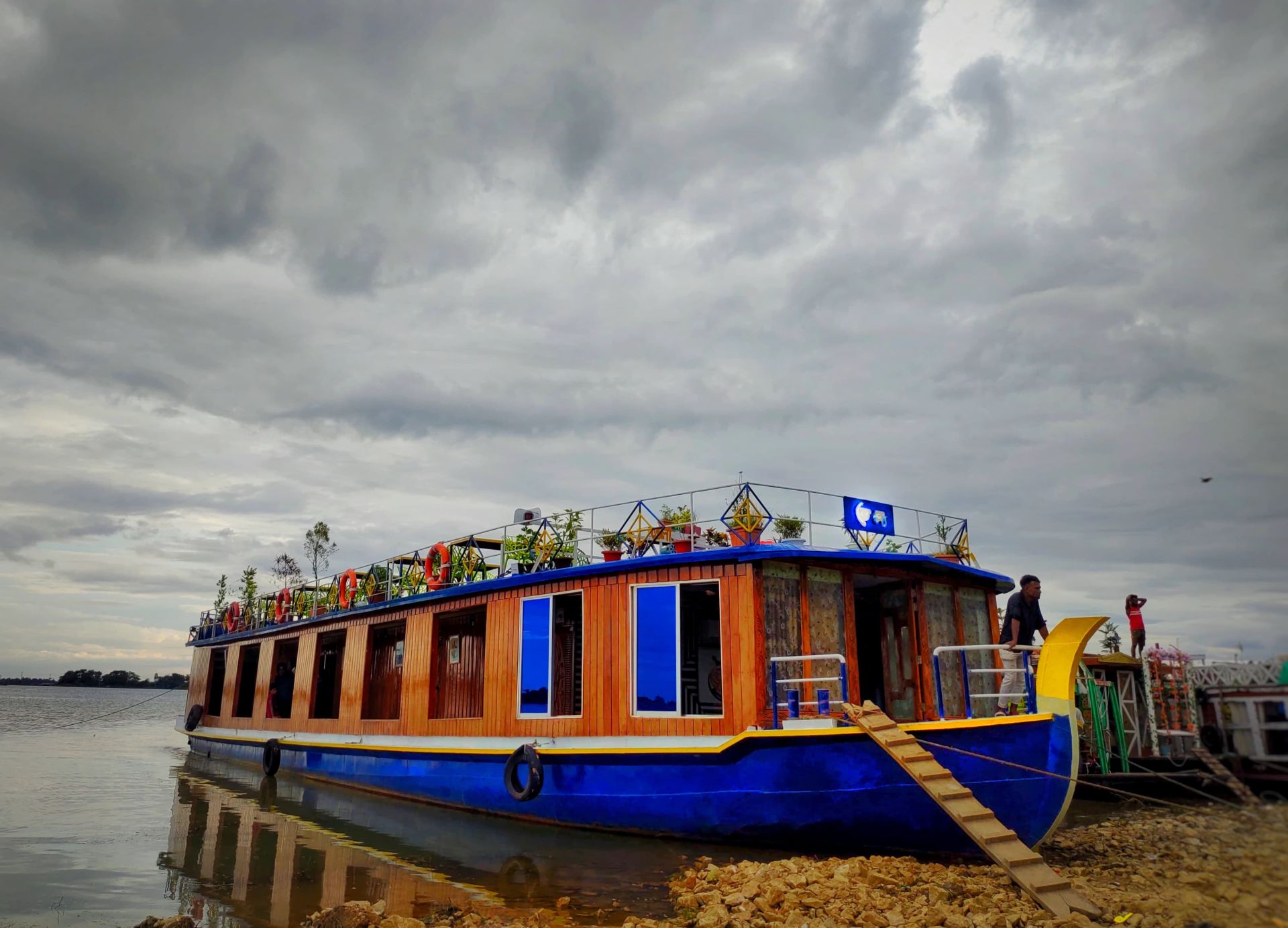 bhela houseboat tanguar haor