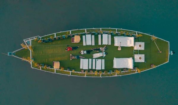 jolrong houseboat