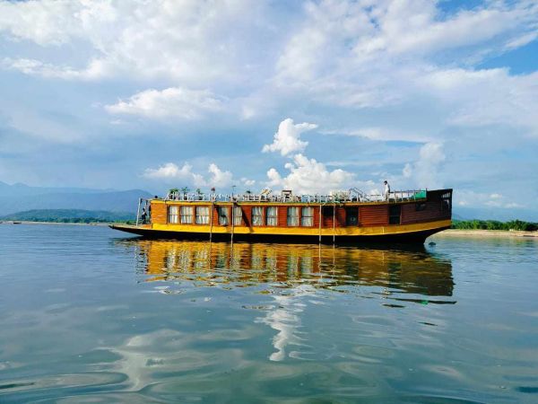 aronnok houseboat