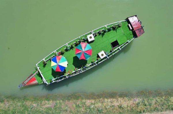 harmony houseboat